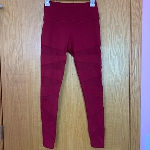 Athletic Pants/ Leggings